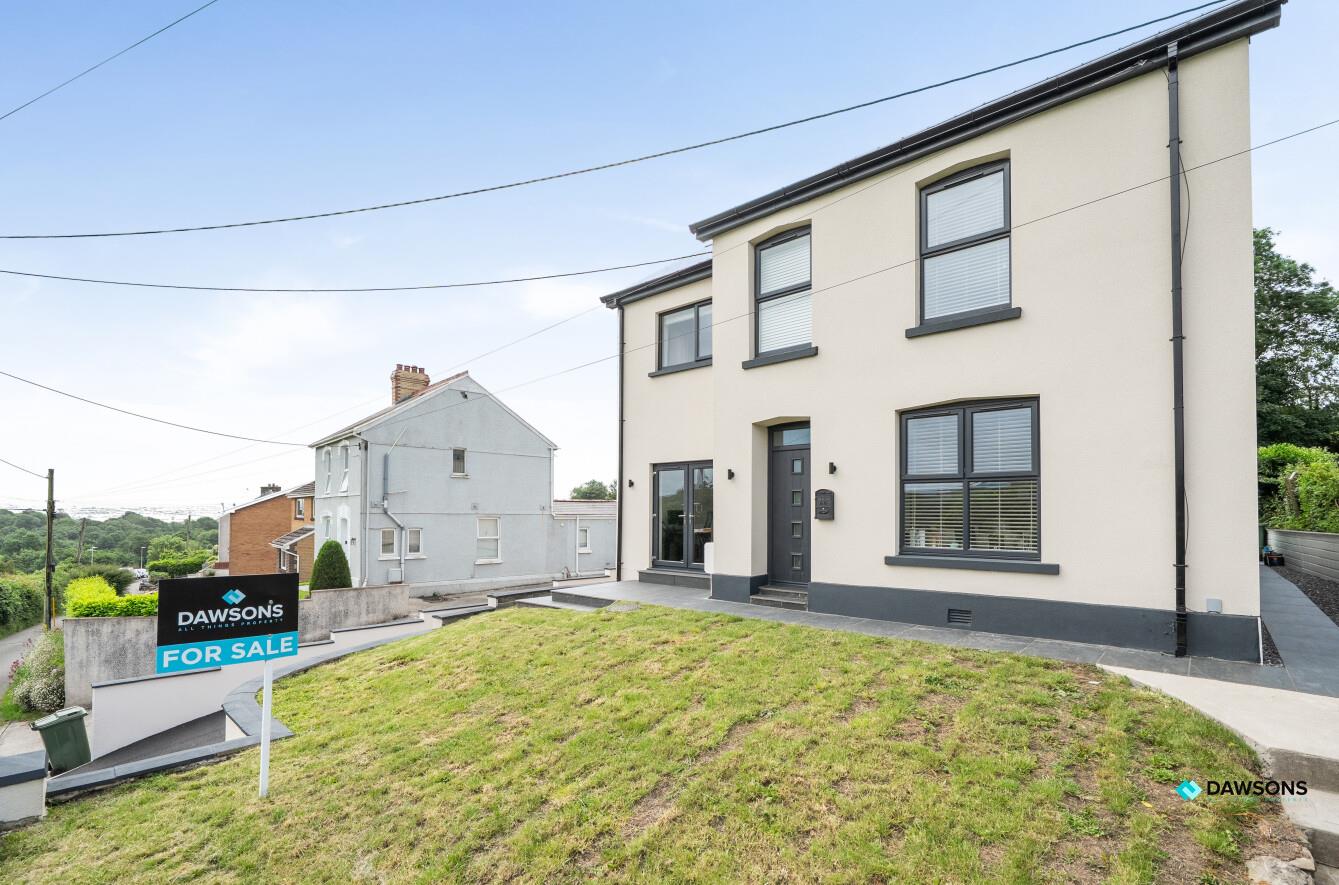 Trosserch Road, Llangennech, Llanelli, SA14 8AX